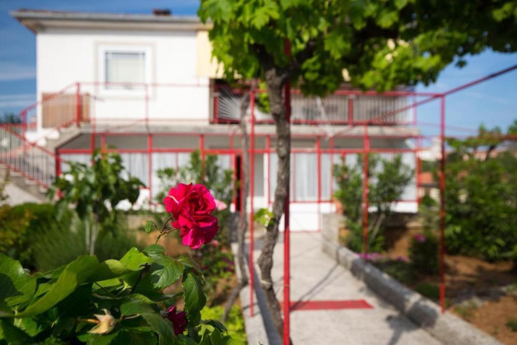 Apartments Hodanic Krk Town Exterior photo