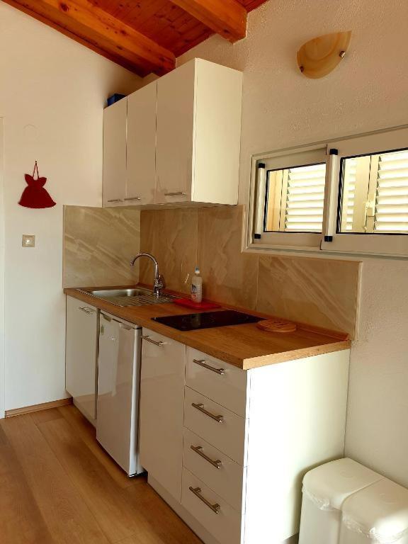 Apartments Hodanic Krk Town Exterior photo