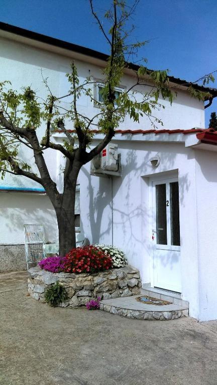 Apartments Hodanic Krk Town Exterior photo