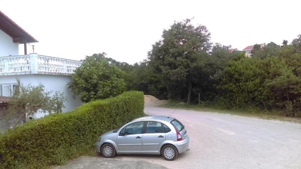 Apartments Hodanic Krk Town Exterior photo